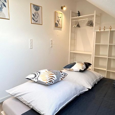 Lgh-Moderne, Ruhige Wohnung, Naehe Zum Flughafen Und Autobahn, 24H-Self-Check-In, Vollausgestattet, Disneyplus, Waschmaschine Langenhagen  Luaran gambar