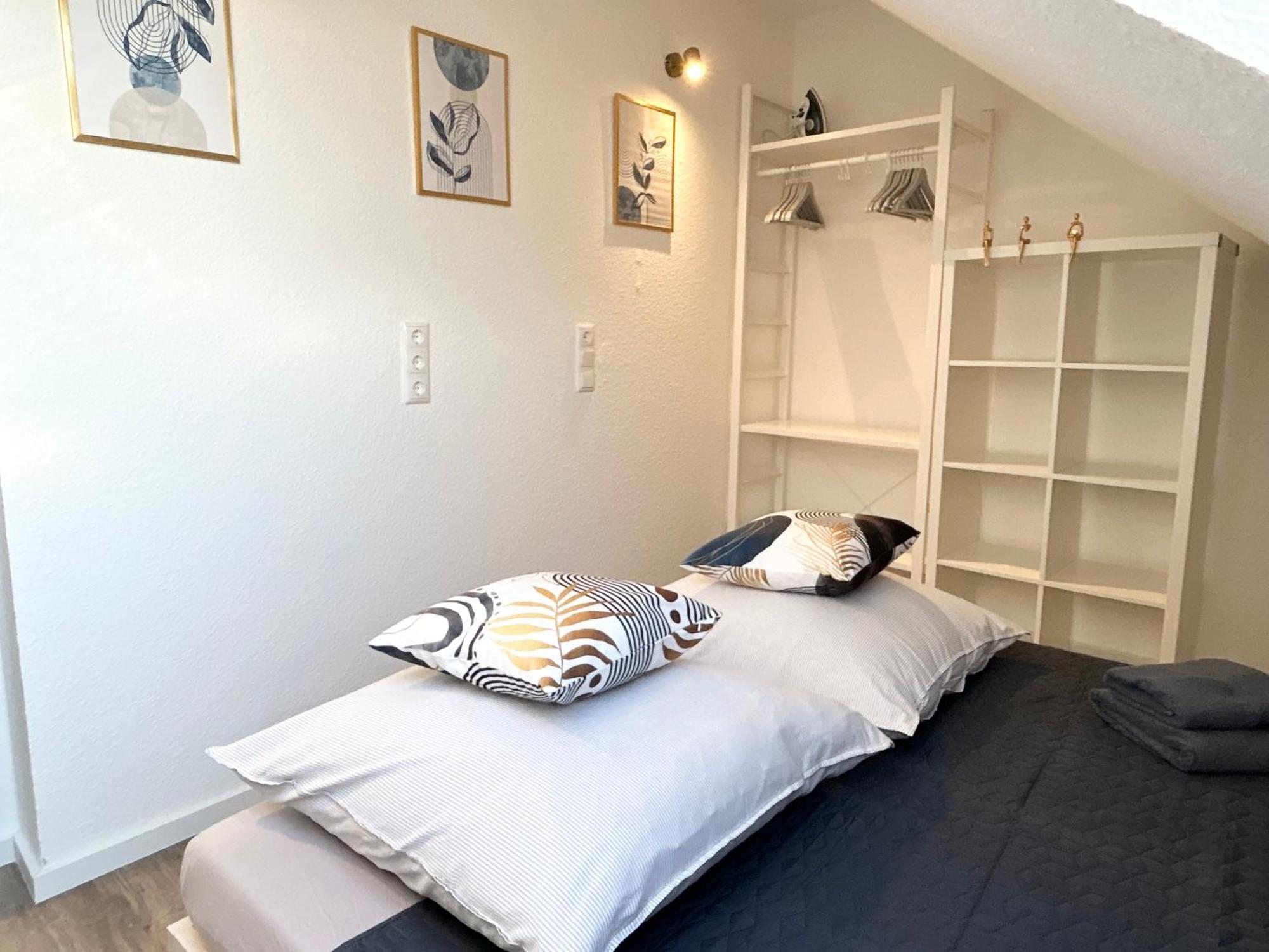 Lgh-Moderne, Ruhige Wohnung, Naehe Zum Flughafen Und Autobahn, 24H-Self-Check-In, Vollausgestattet, Disneyplus, Waschmaschine Langenhagen  Luaran gambar